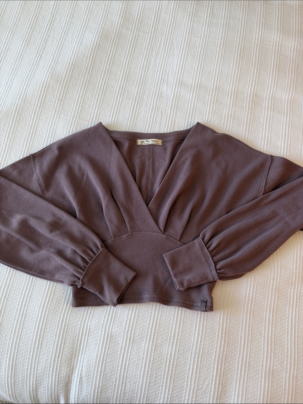 We the Free All Nighter Surpluce Cropped Ribbed V-Neck Top in Dusty Lavender - Picture 4 of 9